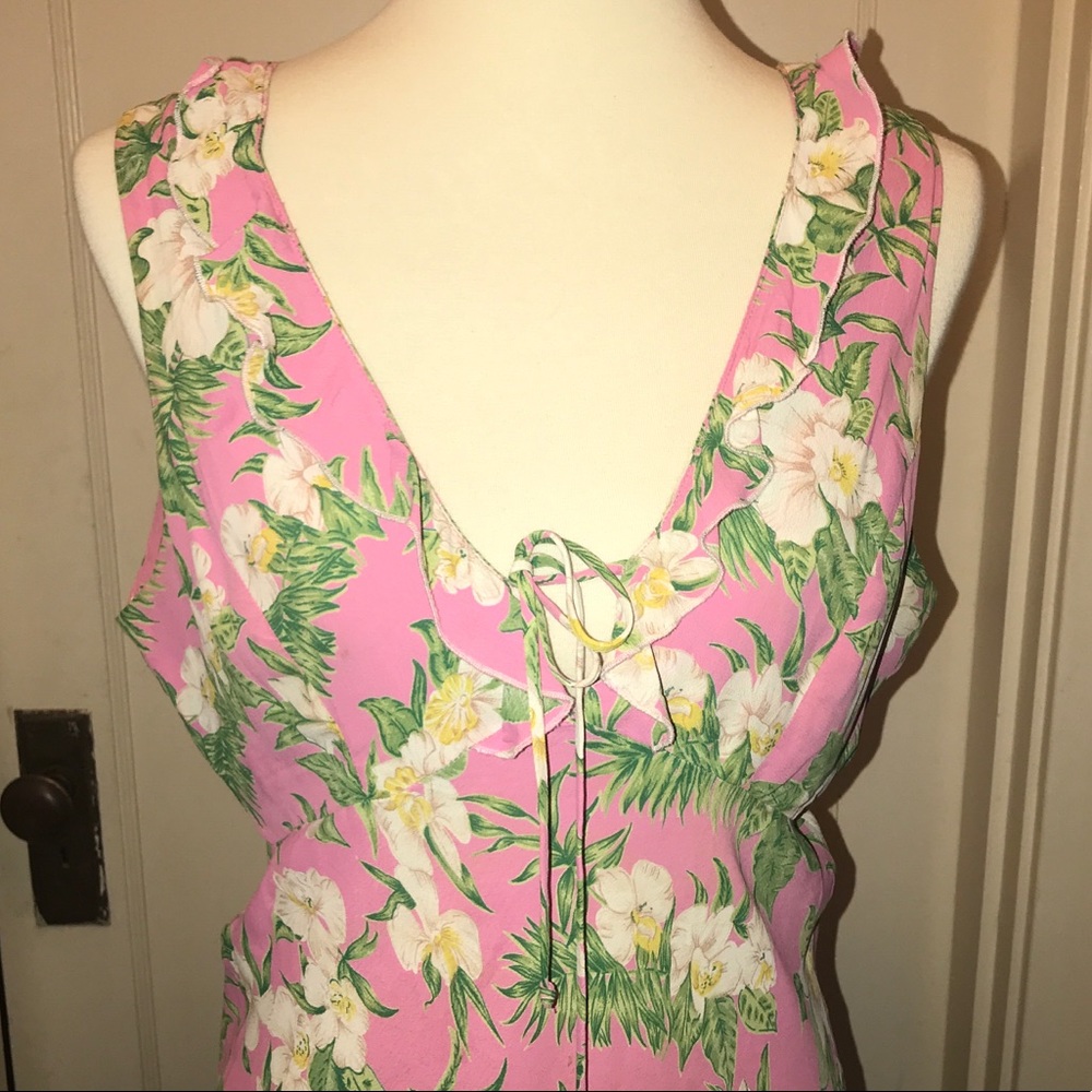 🌸PRETTY! Sleeveless Floral Dress from Lucy Love!